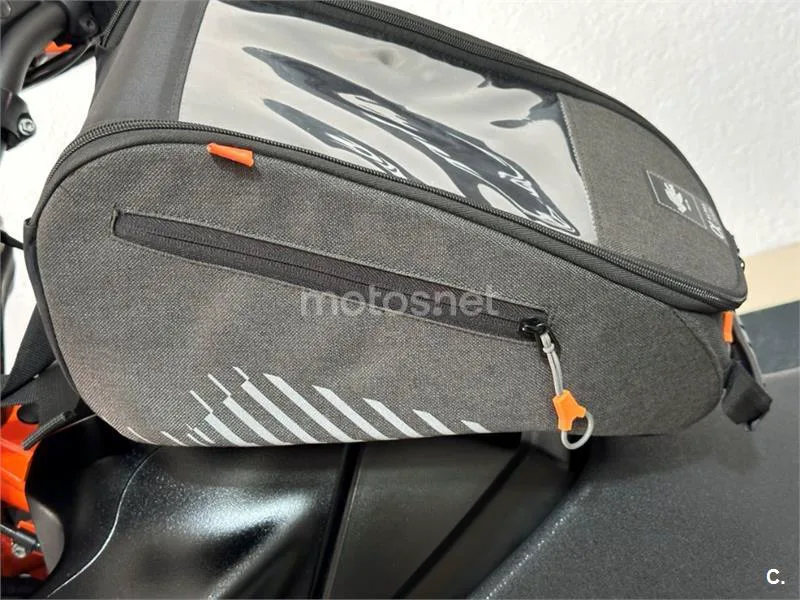KTM 790 – Vista 21