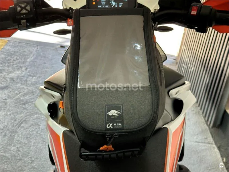 KTM 790 – Vista 22