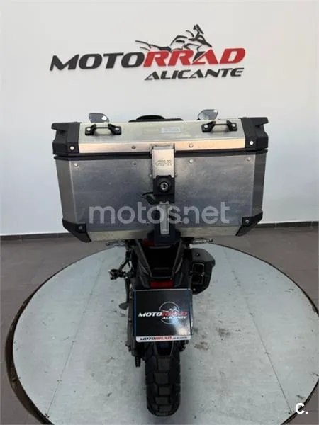 Honda CRF 1000L Africa Twin – Vista 4