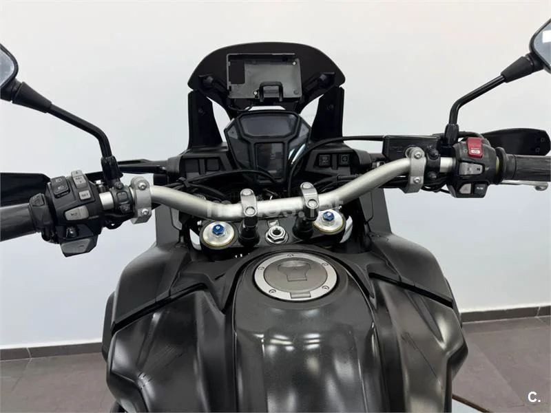 Honda CRF 1000L Africa Twin – Vista 8
