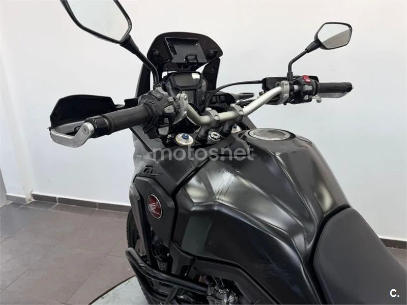 Honda CRF 1000L Africa Twin – Vista 9