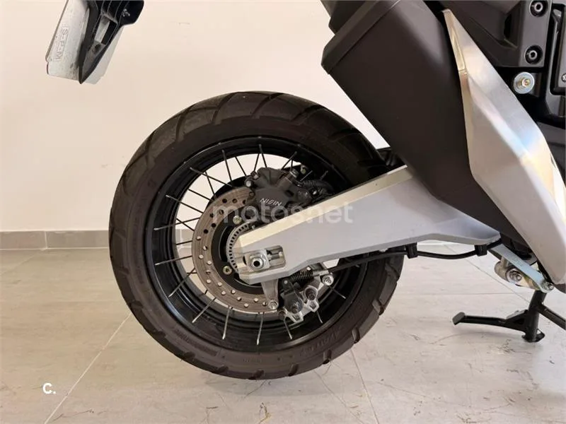 Honda X-ADV – Vista 3