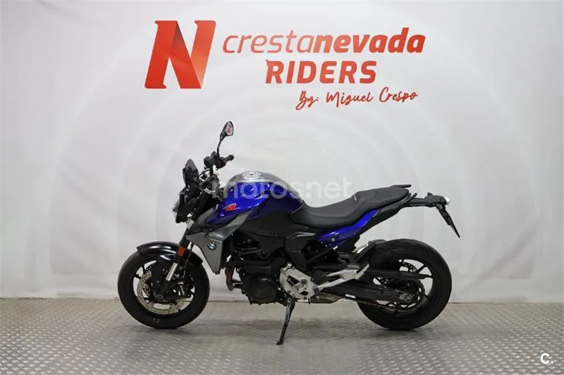 BMW F 900 R – Vista 3