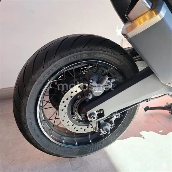 Honda X-ADV – Vista 11