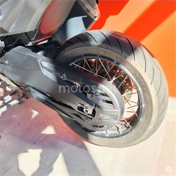 Honda X-ADV – Vista 14