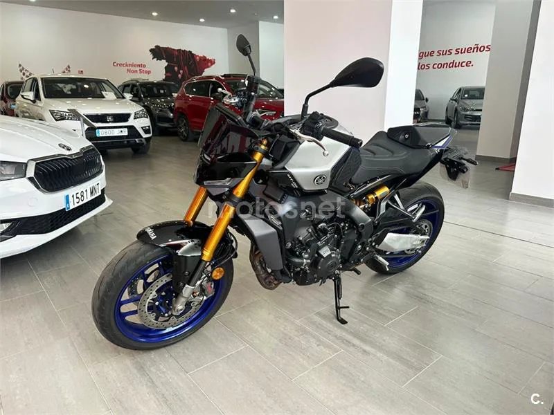 Yamaha MT-09 – Vista 3