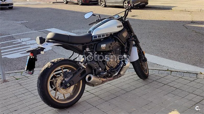 Yamaha XSR700 – Vista 5