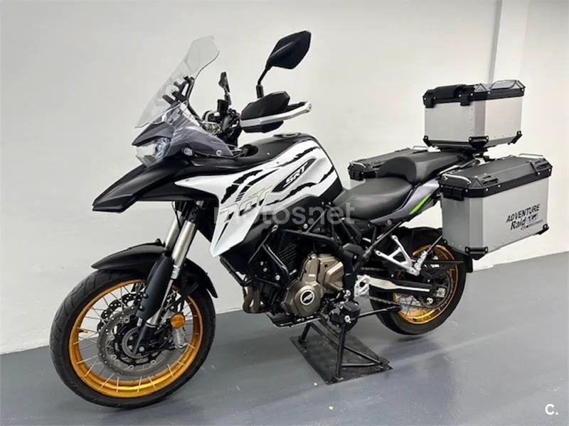 QJ Motor SRT 700 X – Vista 3