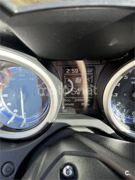 Yamaha TMAX – Vista 6