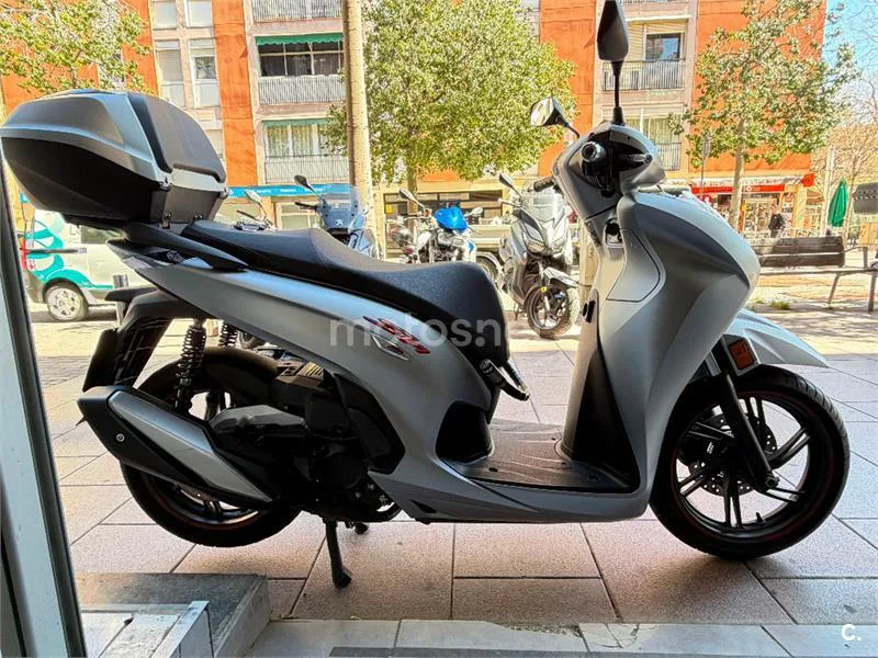 Honda SH 350i – Vista 3