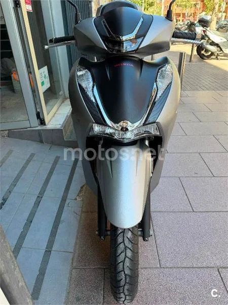 Honda SH 350i – Vista 5