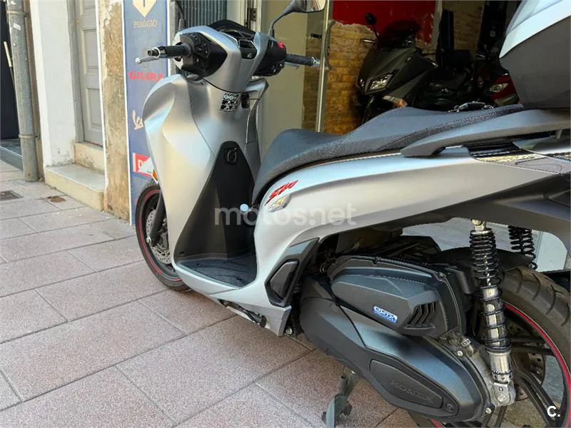 Honda SH 350i – Vista 6