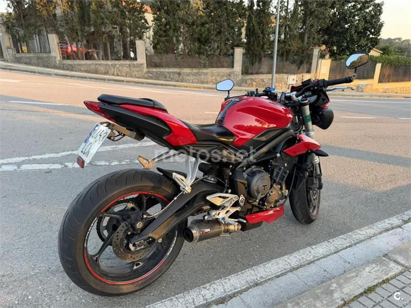 Triumph Street Triple – Vista 4