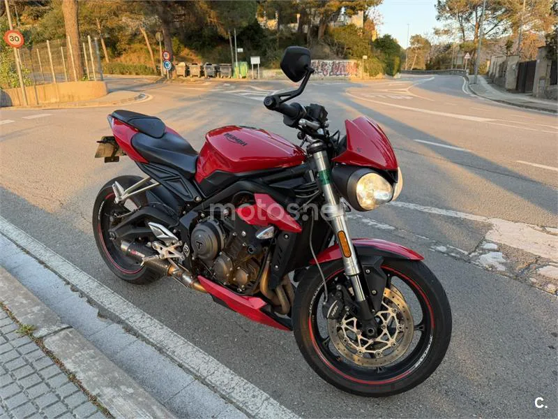 Triumph Street Triple – Vista 5