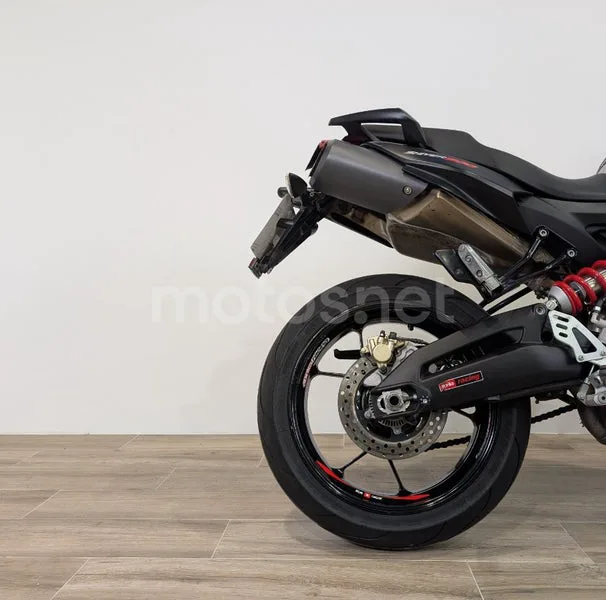 Aprilia Shiver 900 – Vista 3
