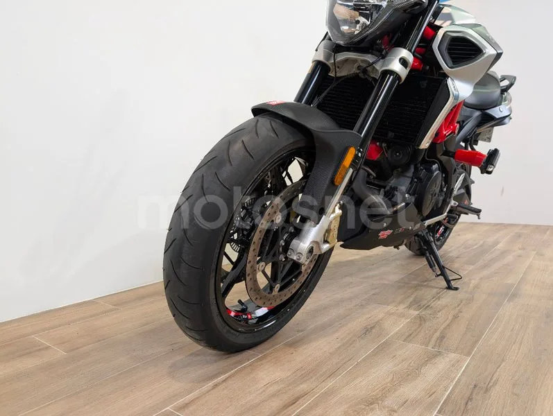 Aprilia Shiver 900 – Vista 6