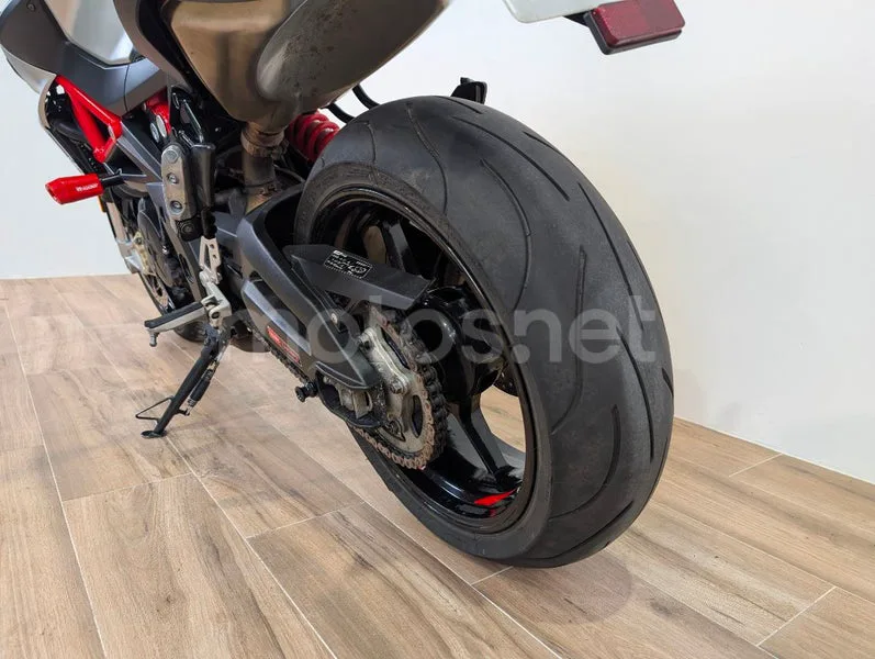 Aprilia Shiver 900 – Vista 10