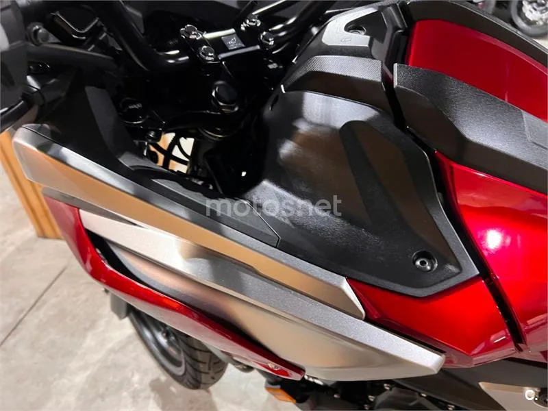 Honda NC 750 X – Vista 64