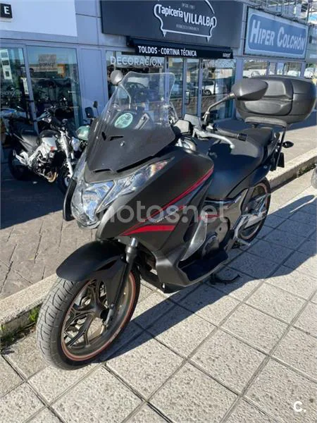 Honda Integra 750 S – Vista 4