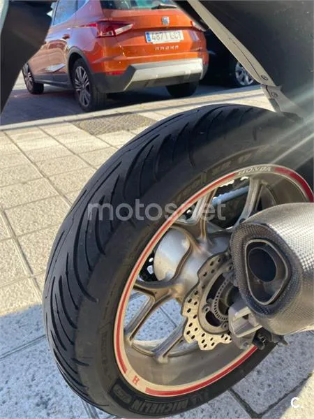 Honda Integra 750 S – Vista 7