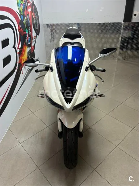 Triumph Daytona 675 – Vista 6