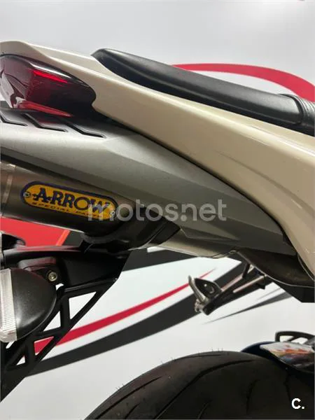 Triumph Daytona 675 – Vista 8