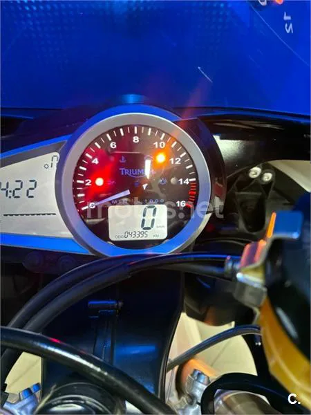 Triumph Daytona 675 – Vista 9