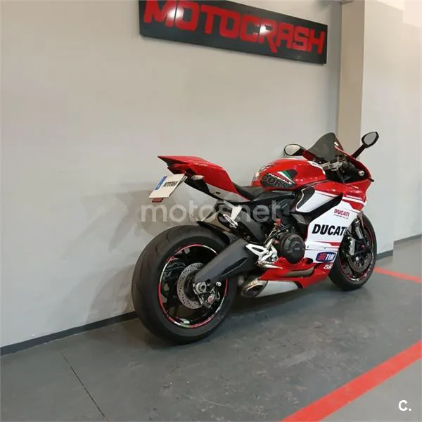 Ducati 899 Panigale – Vista 3