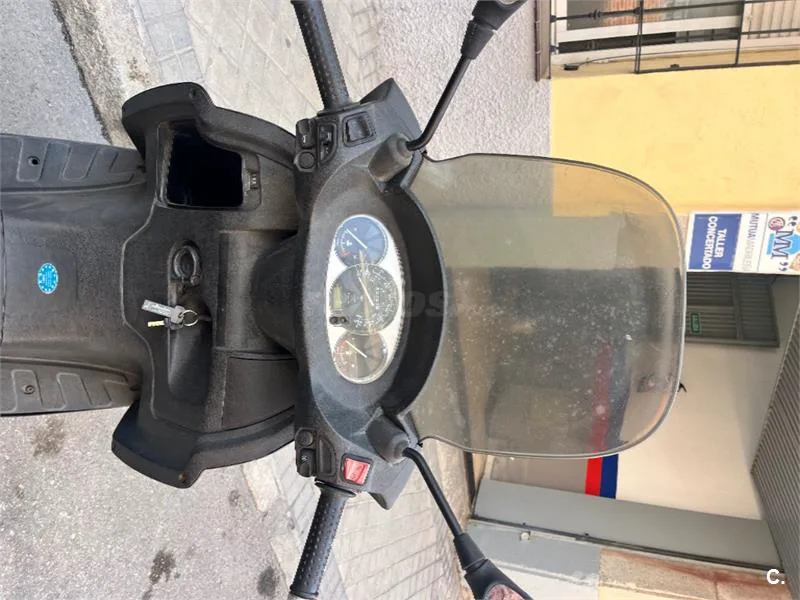 Piaggio X7 125 – Vista 7