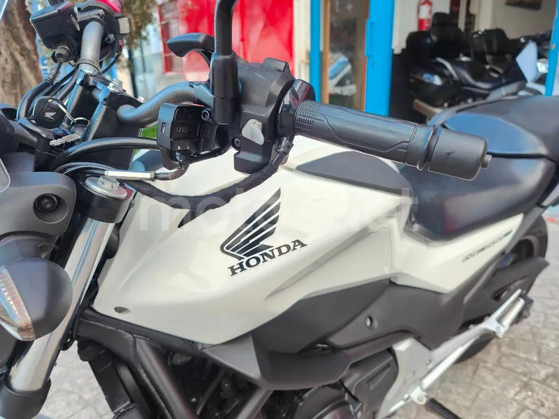 Honda NC 750 S – Vista 15