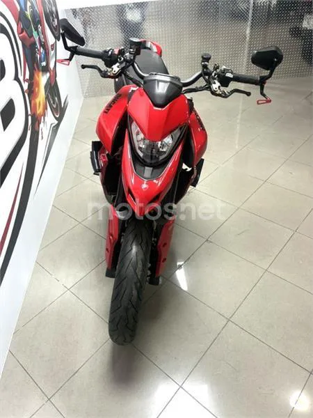Ducati Hypermotard – Vista 5