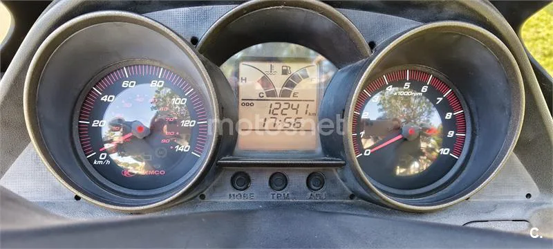 Kymco Super Dink 125i – Vista 6