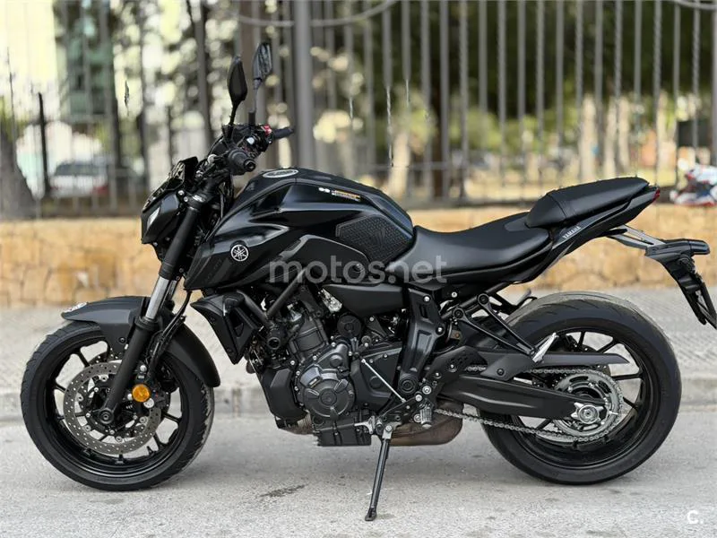 Yamaha MT-07 – Vista 8