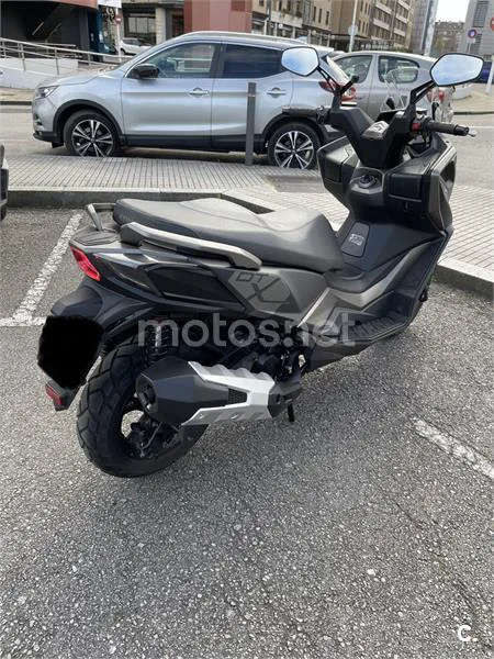 Kymco DTX 350 – Vista 4