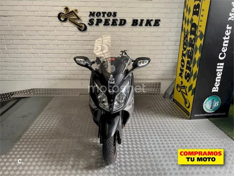 SYM Joymax 125 – Vista 6