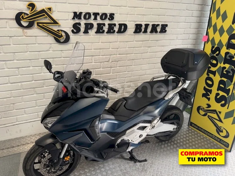 Honda Forza 750 – Vista 15