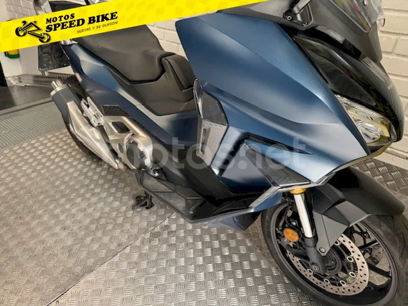 Honda Forza 750 – Vista 3