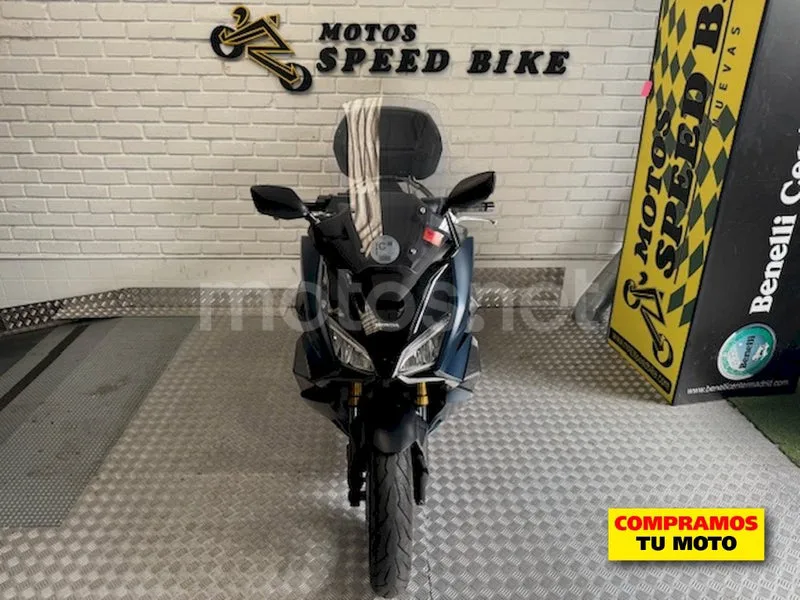 Honda Forza 750 – Vista 6