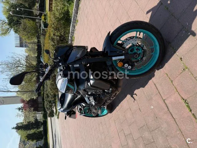 Yamaha MT-09 – Vista 3