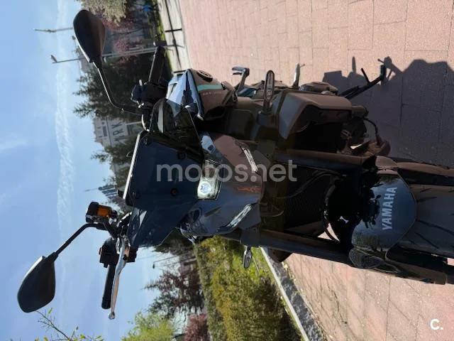 Yamaha MT-09 – Vista 8