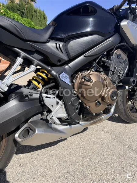 Honda CB 650 R – Vista 10