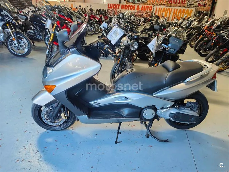Yamaha TMAX 500 – Vista 10