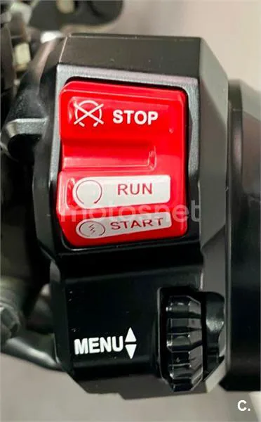 Yamaha MT-09 – Vista 8