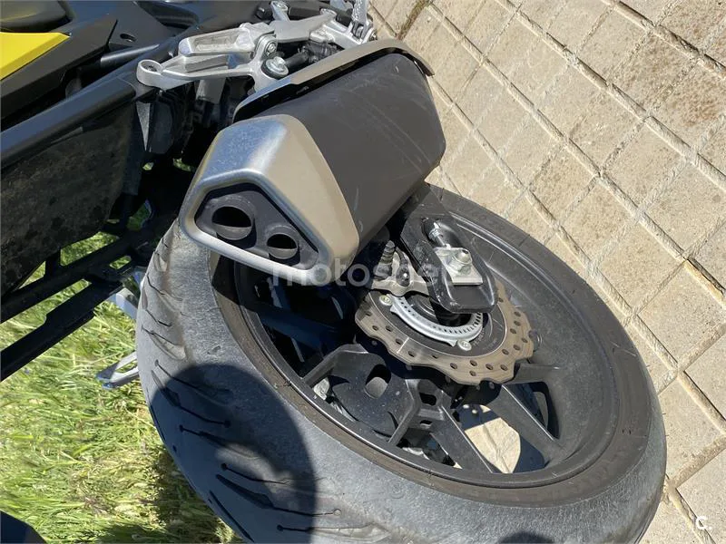 Honda CB 750 – Vista 13