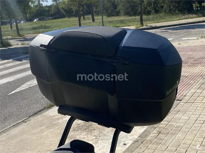 Honda CB 750 – Vista 5