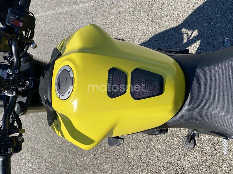 Honda CB 750 – Vista 10