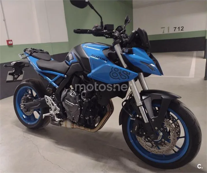Suzuki GSX-8S – Vista 4