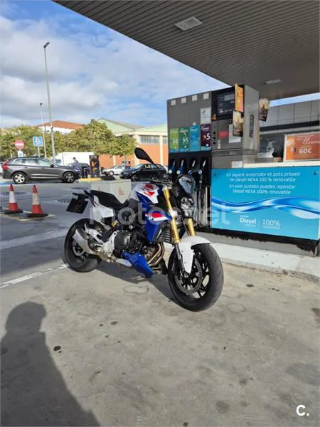 BMW F 900 R – Vista 3