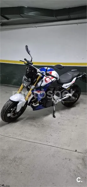 BMW F 900 R – Vista 4