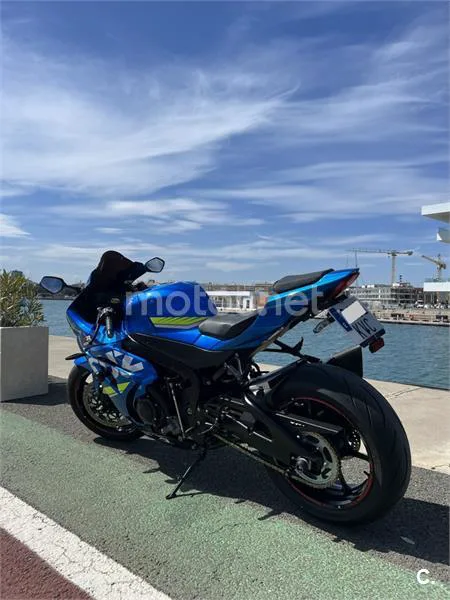 Suzuki GSX-R1000 – Vista 6